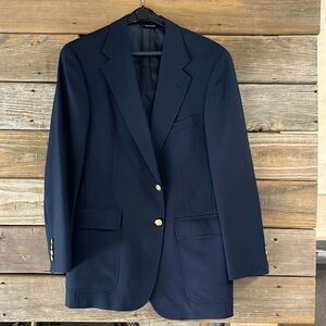 Men’s navy suit